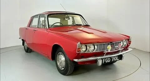 Rover P6: The Revolutionary Executive Saloon